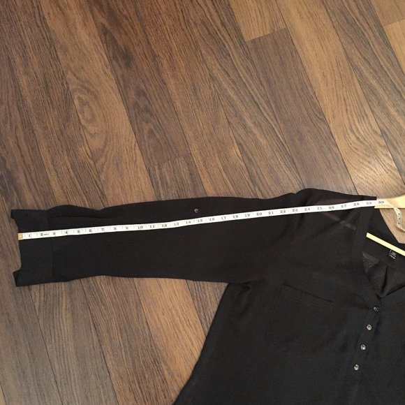 Women's Le Chateau Button Tab Sleeve Sheer dark gray Tunic Blouse Shirt - Picture 10 of 12